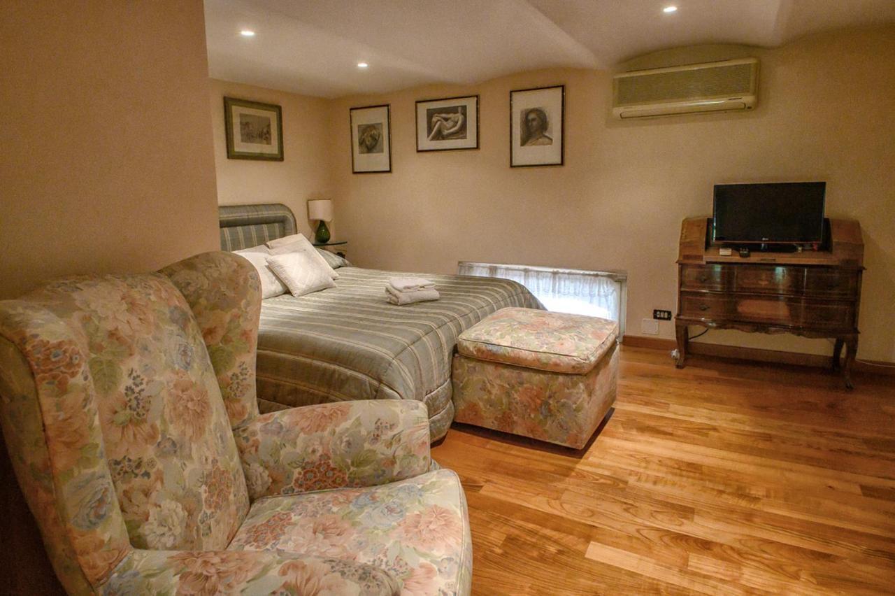 Apartment Roma Deluxe Luaran gambar
