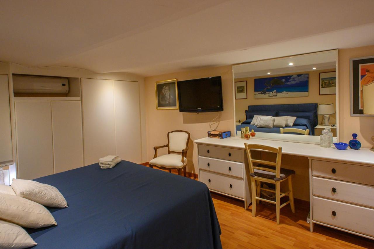 Apartment Roma Deluxe Luaran gambar